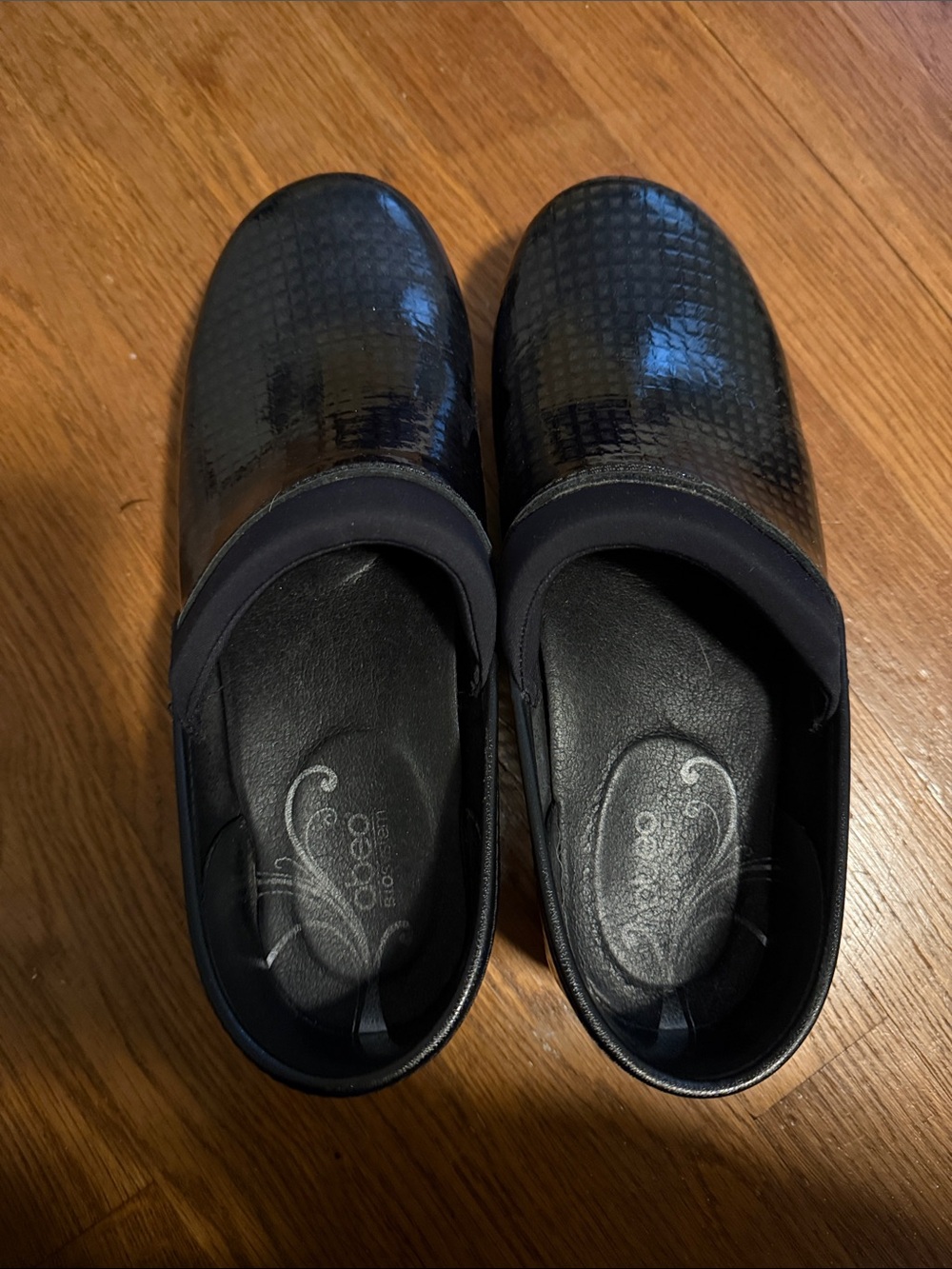 Abeo Black Patent Textured Slip-On Flats